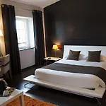 Le Domaine Des Lys Hotel