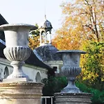 Le Domaine Des Lys ホテル 4*