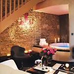 Le Domaine Des Lys Hotel