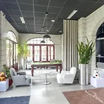 Le Domaine Des Lys ホテル 4*