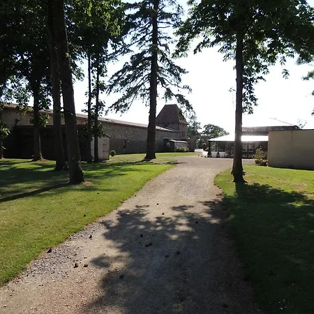 Le Domaine Des Lys 4*