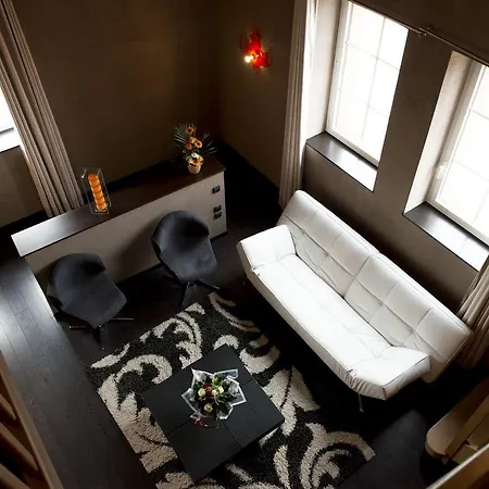 Le Domaine Des Lys Otel 4*