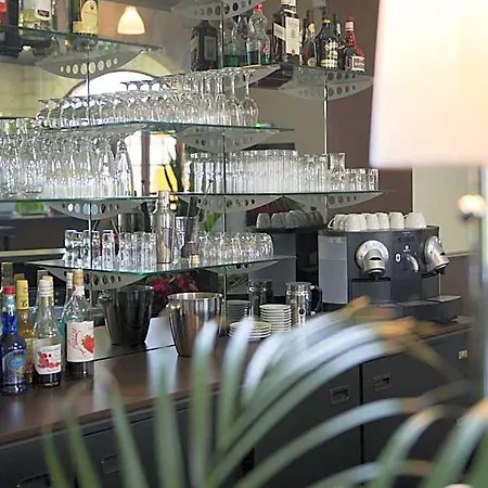 Le Domaine Des Lys 호텔 4*