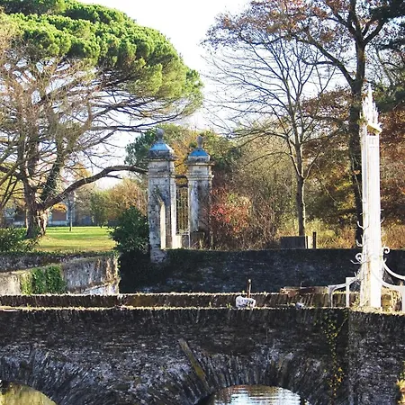 Le Domaine Des Lys 4* 앙세니스
