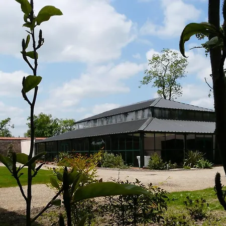 Le Domaine Des Lys 호텔 앙세니스