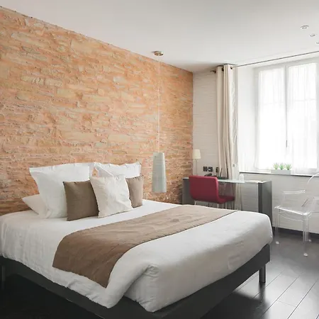 Le Domaine Des Lys 4* 앙세니스