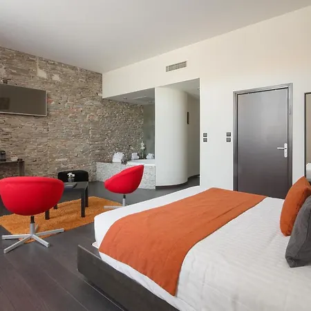 Le Domaine Des Lys ホテル 4*