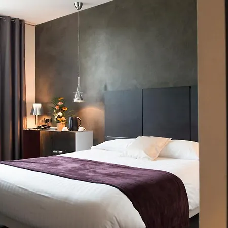 Le Domaine Des Lys Otel 4*