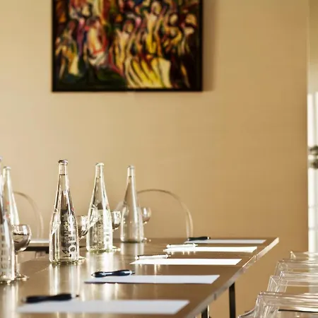 Le Domaine Des Lys Hotel 4*