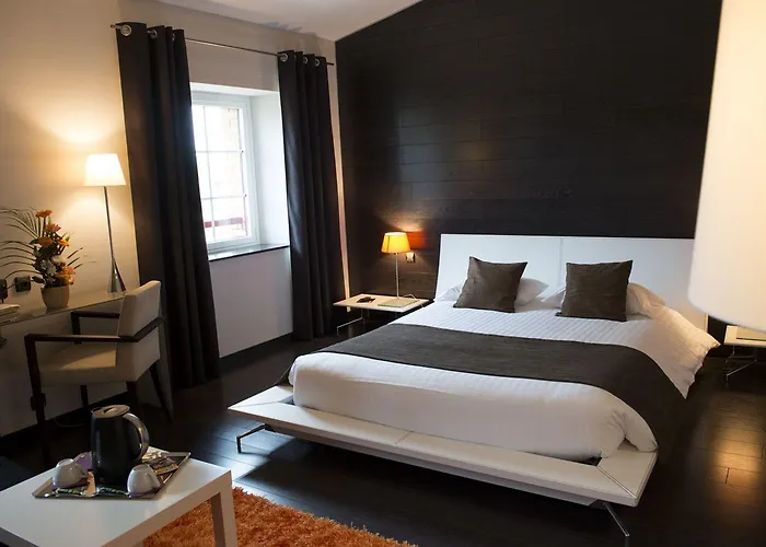 Le Domaine Des Lys Hotel