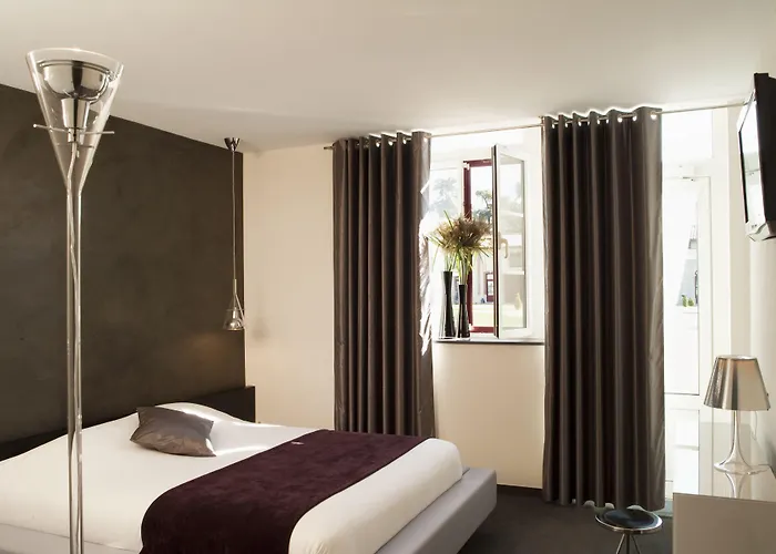 Le Domaine Des Lys Hotel