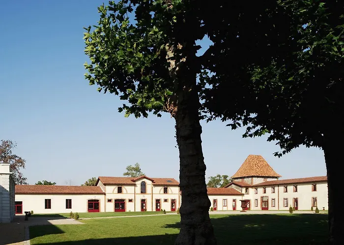 Le Domaine Des Lys Hotel 4*