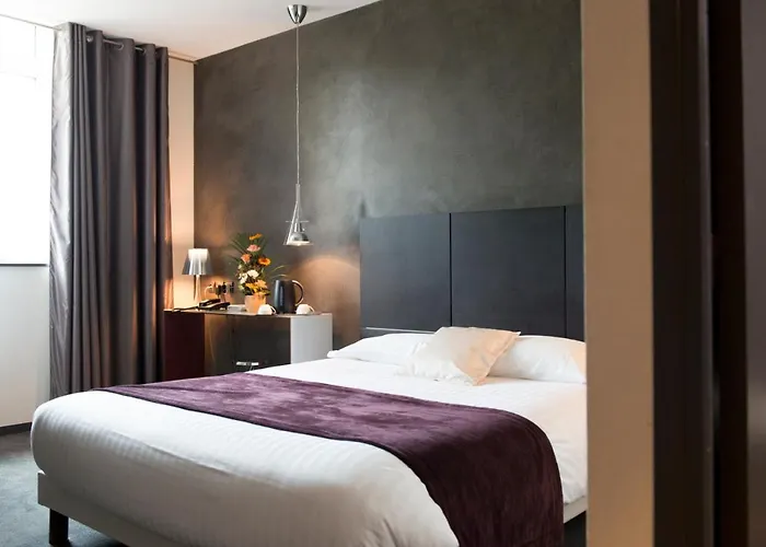 Le Domaine Des Lys 호텔 4*