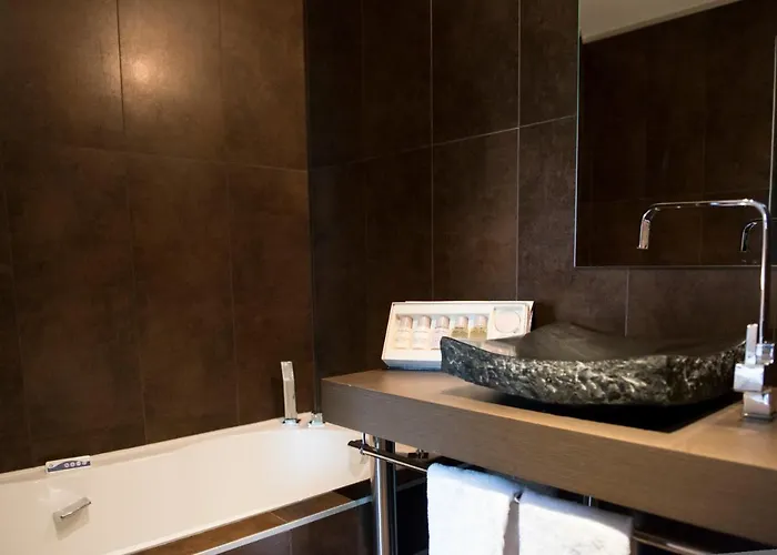 Le Domaine Des Lys Hotel