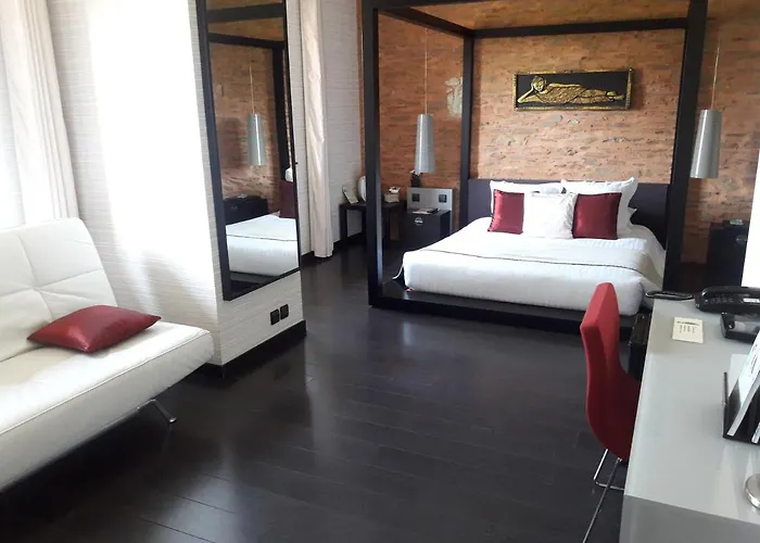 Le Domaine Des Lys 호텔 4*